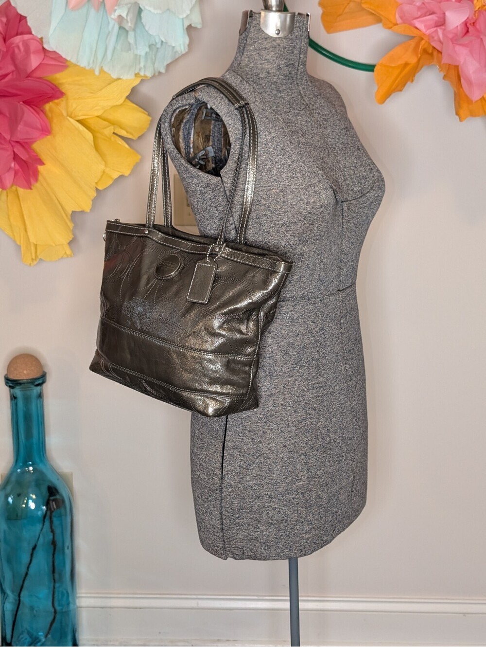 2102 - Coach Metallic Green Gray Leather Shoulder Bag